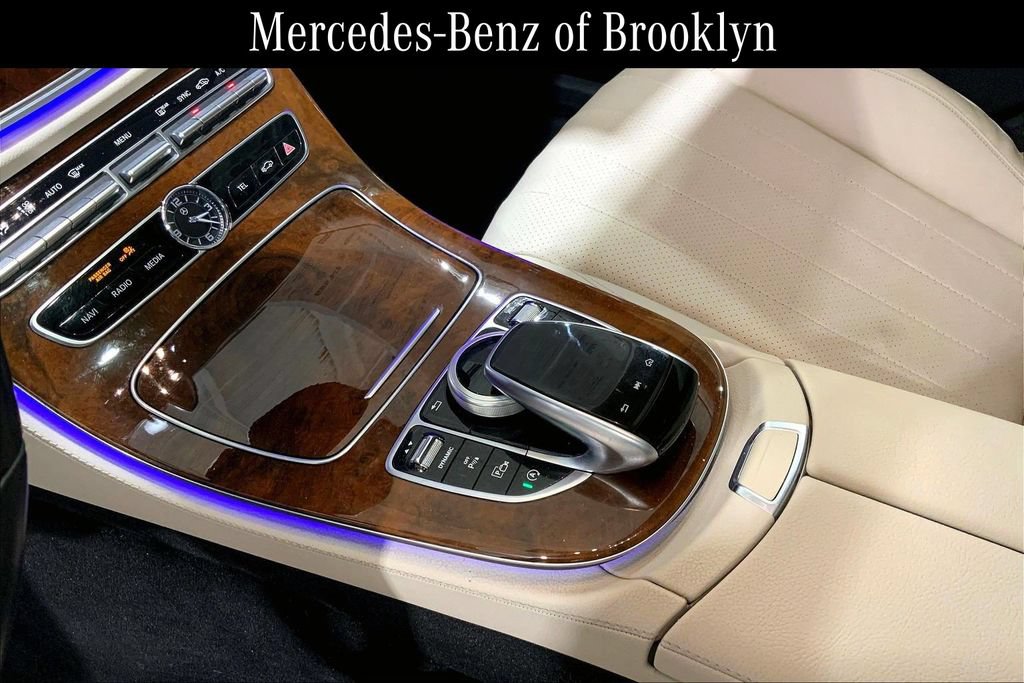 Used 2019 Mercedes-Benz E 300 4MATIC image 17