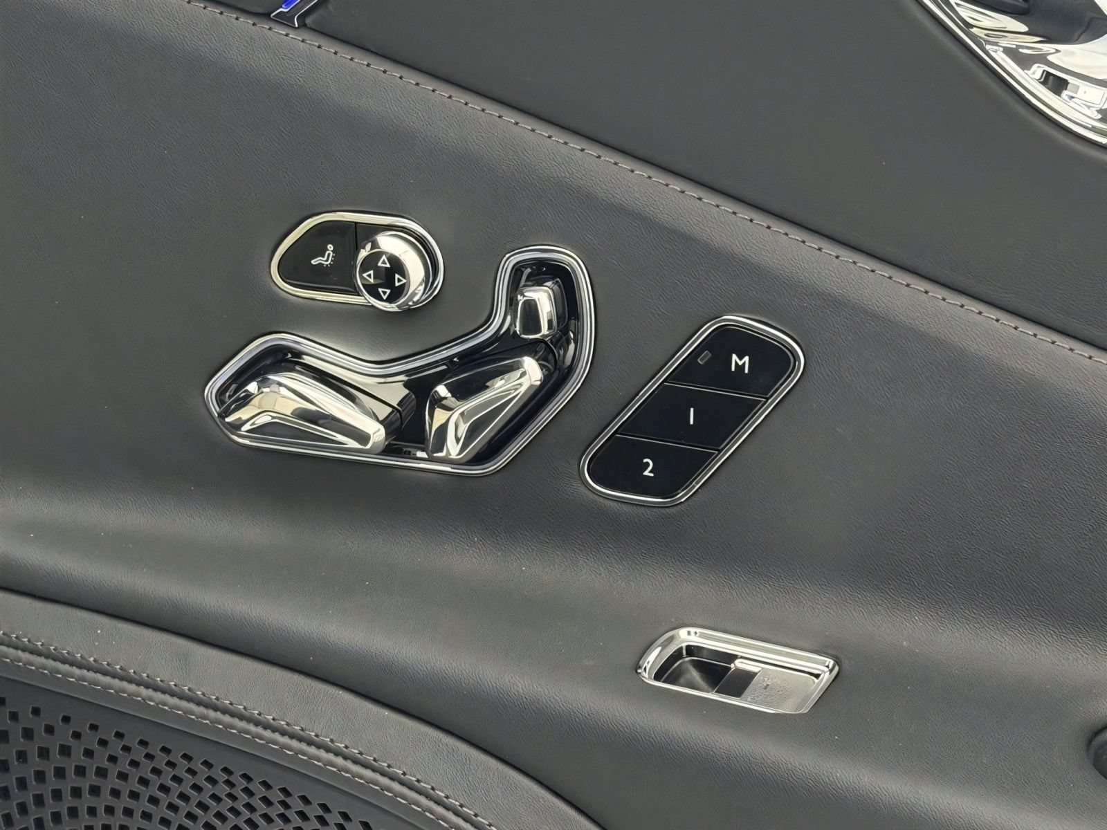 New 2026 Bentley Flying Spur Plug-In Hybrid AWD/4WD image 47