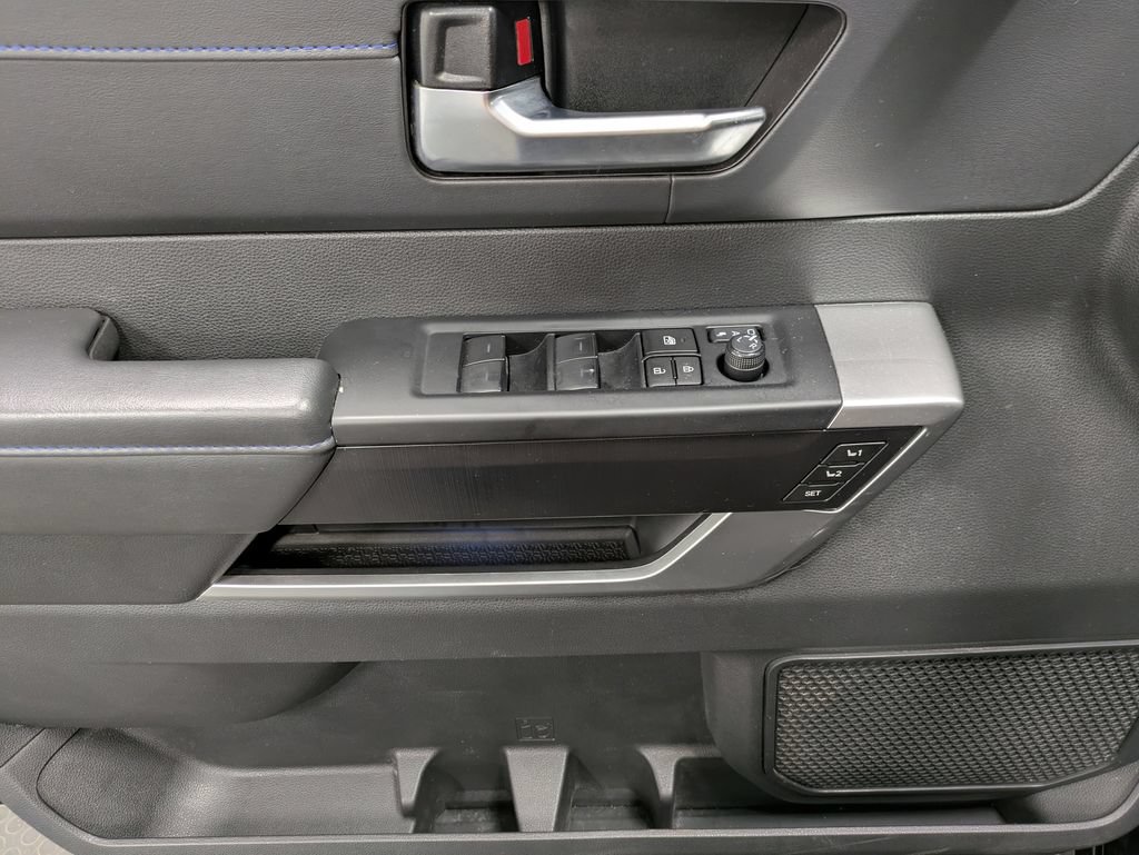 Used 2024 Toyota Tundra Platinum AWD/4WD image 11