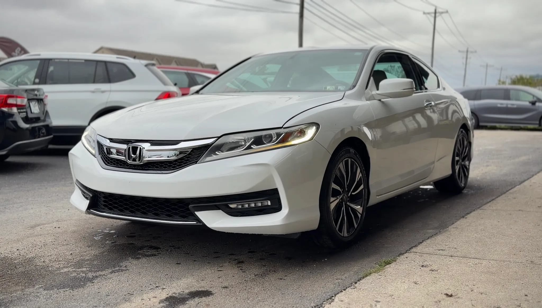 Used 2017 Honda Accord EX-L image 5