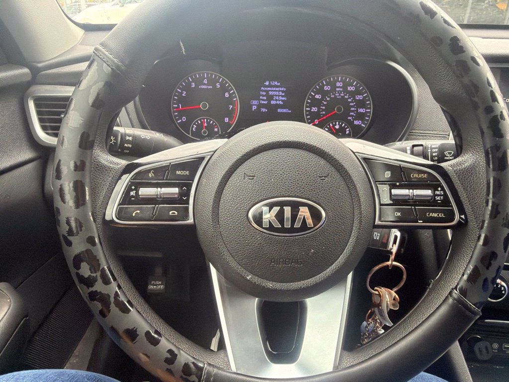 Used 2020 Kia Optima LX FWD image 3