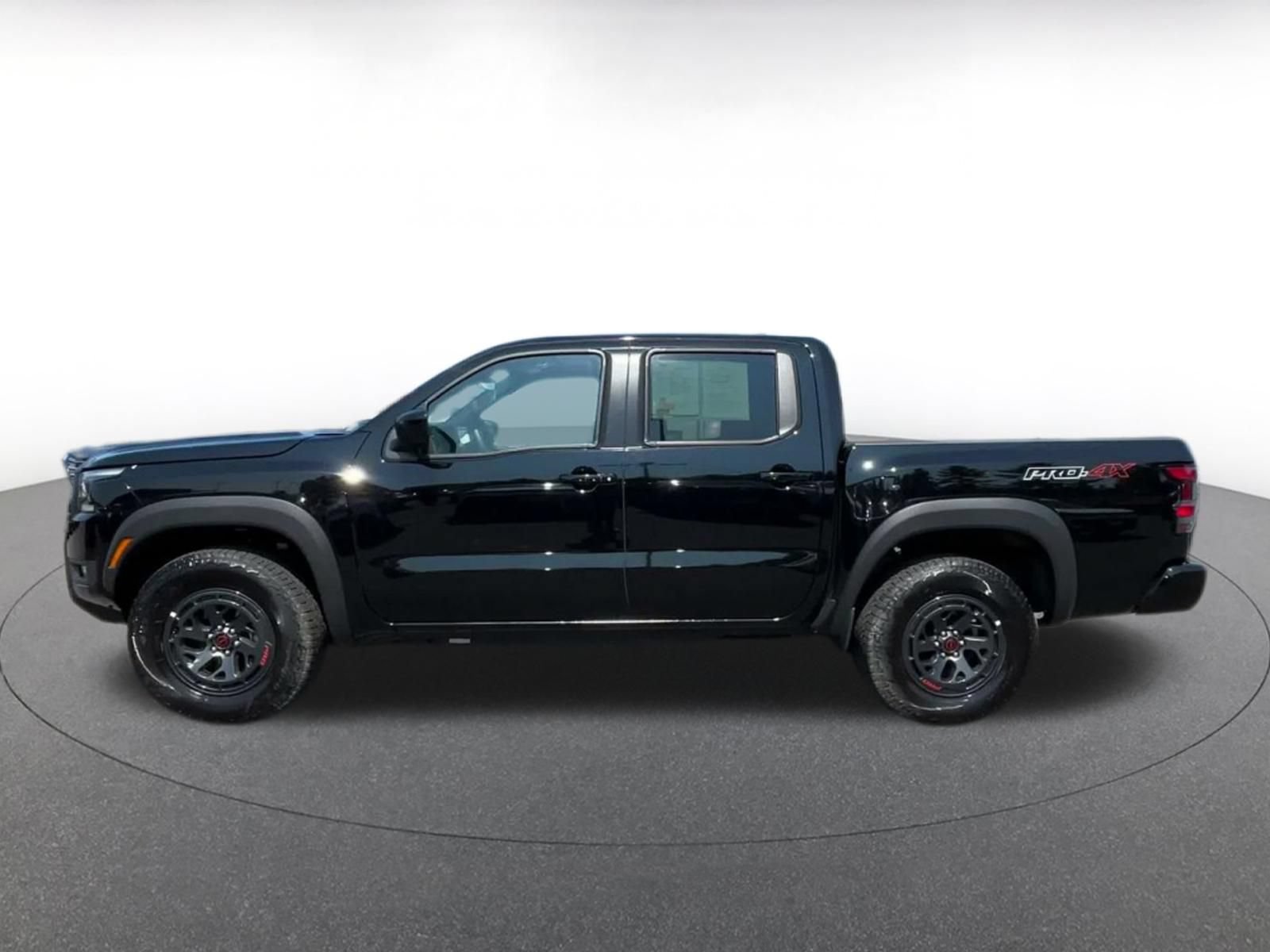 Used 2026 Nissan Frontier PRO-4X AWD/4WD image 7