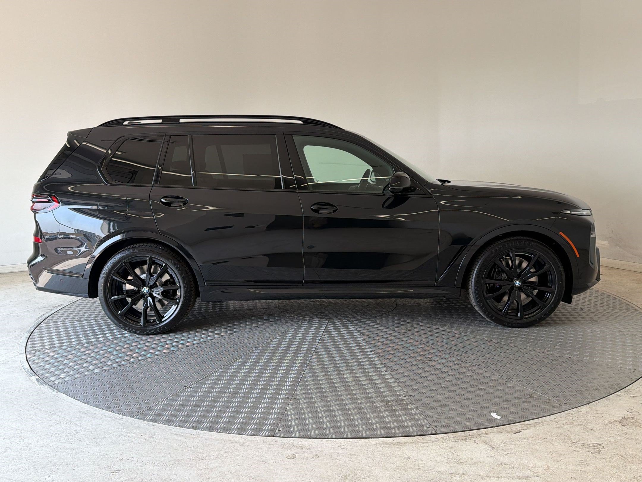 New 2027 BMW X7 M60i AWD/4WD image 8