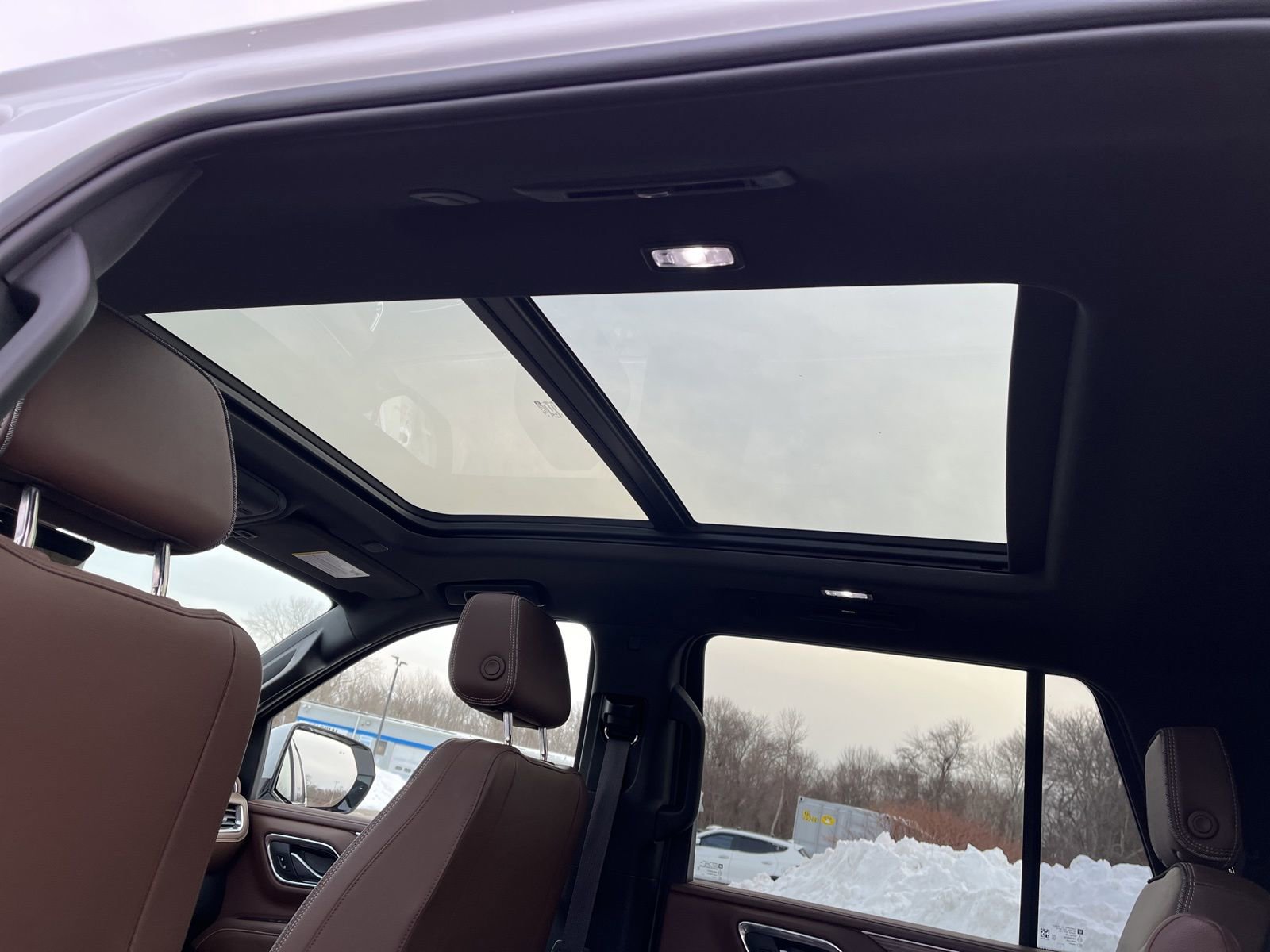 Certified 2023 Chevrolet Tahoe High Country w/ LPO, Illumination Package image 44