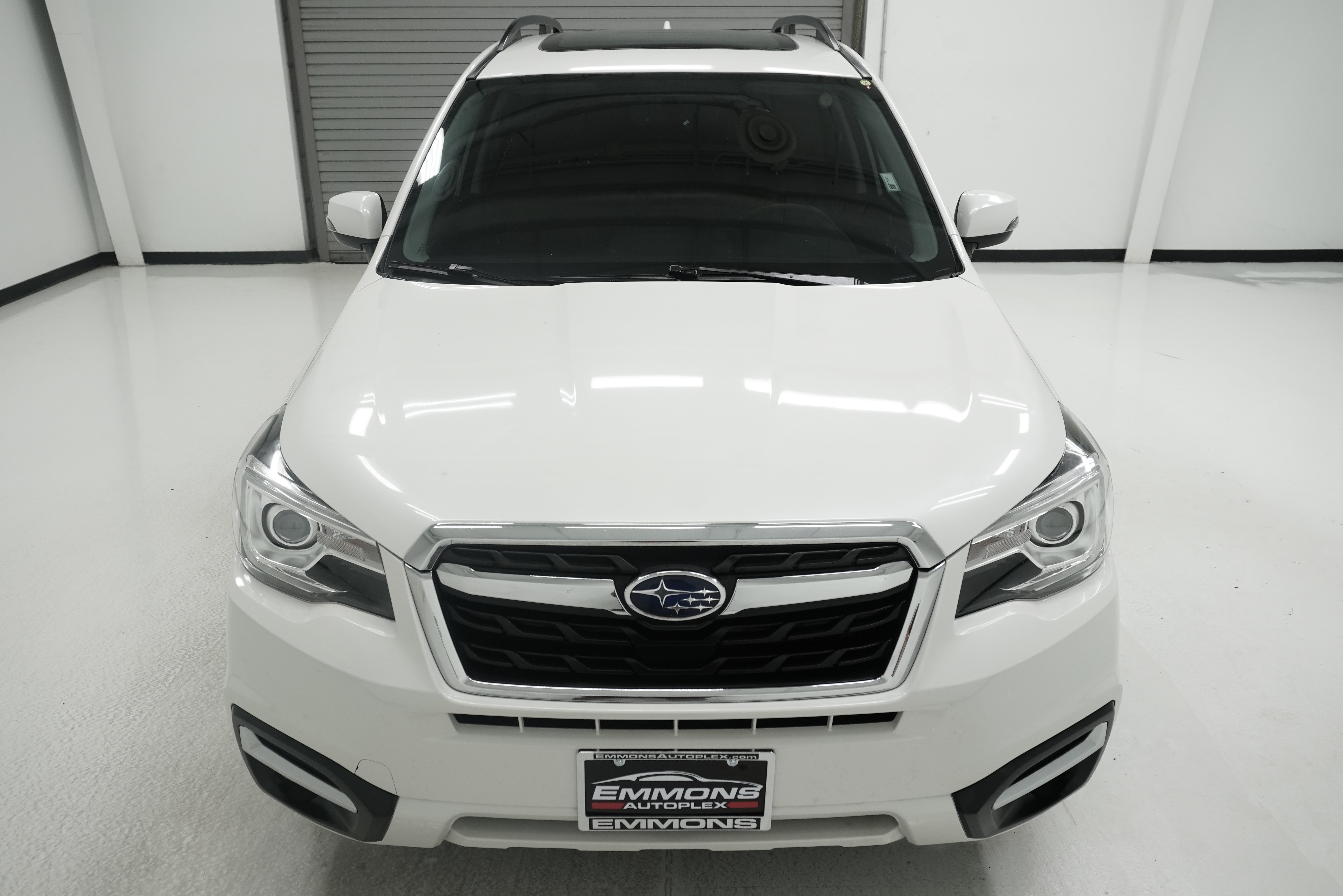 Used 2017 Subaru Forester 2.5i Touring AWD/4WD image 2