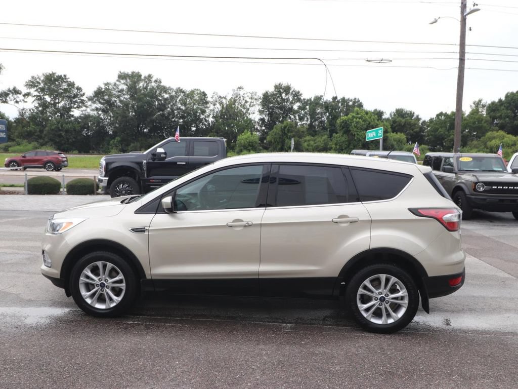 Certified 2017 Ford Escape SE FWD image 8