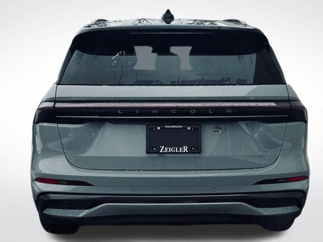 New 2026 Lincoln Nautilus Reserve w/ Jet Appearance Package image 7