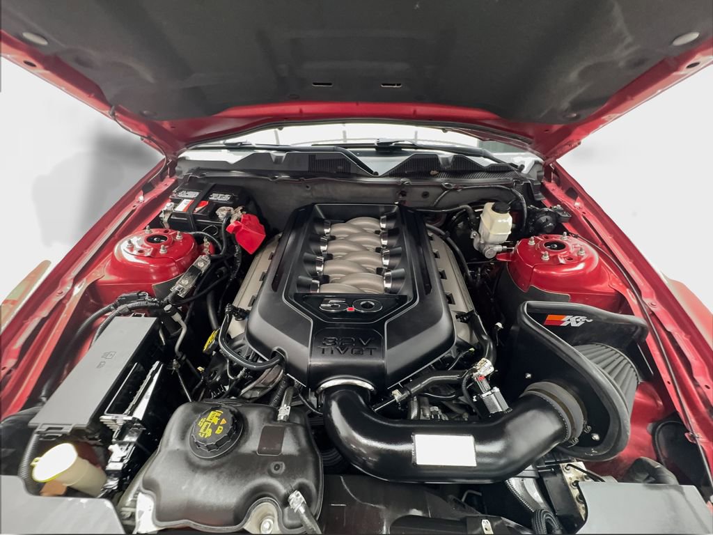 Used 2011 Ford Mustang GT Premium image 17