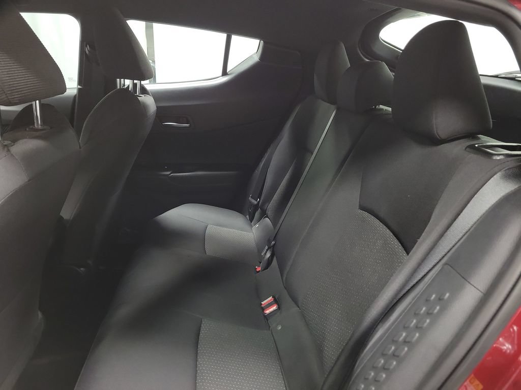 Used 2018 Toyota C-HR XLE FWD image 29