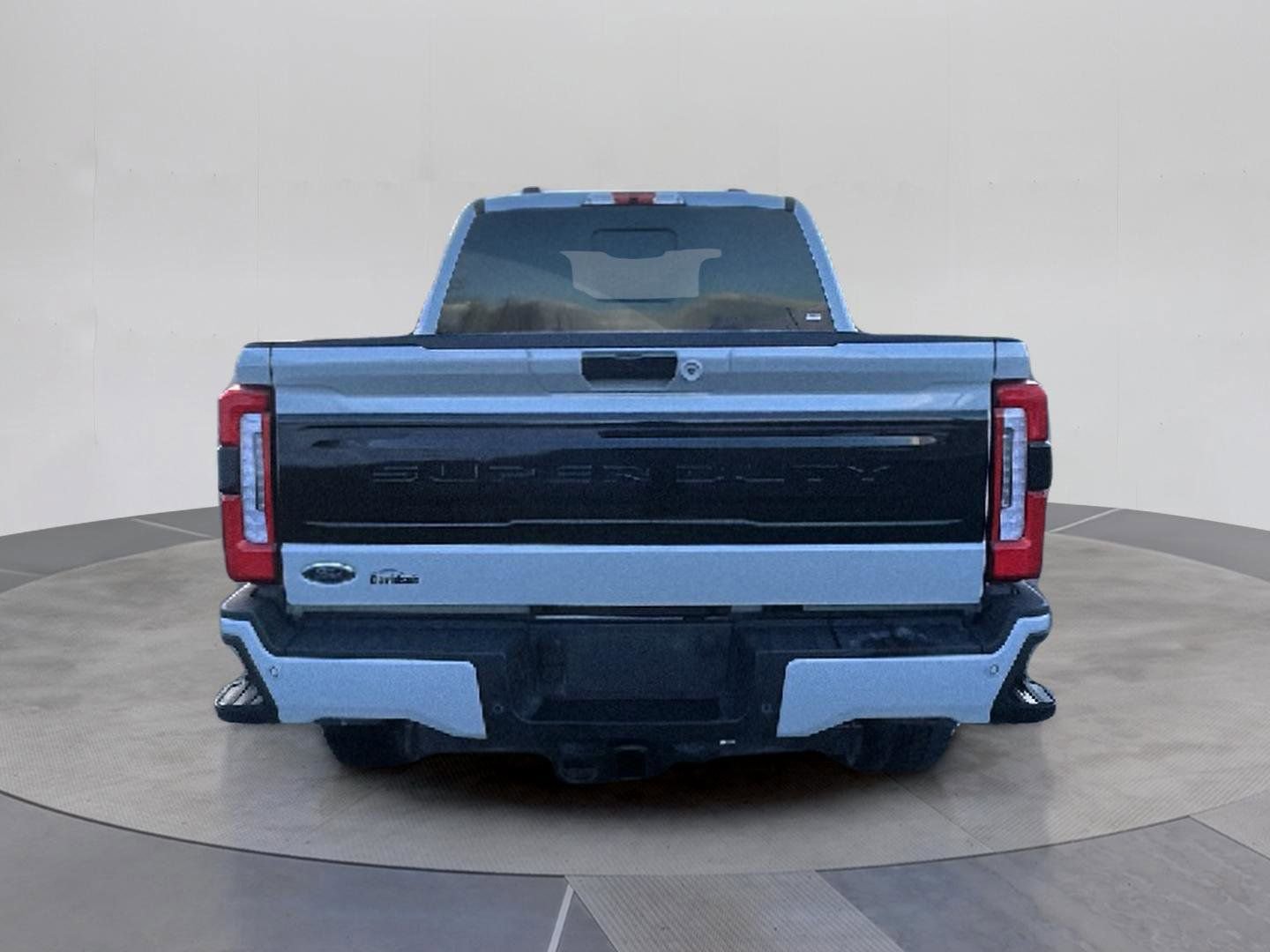 Used 2025 Ford F250 Platinum image 5