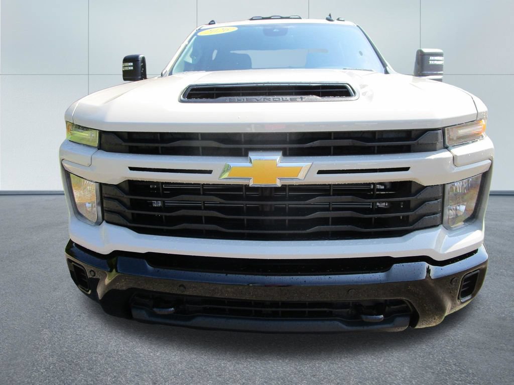 New 2026 Chevrolet Silverado 2500 Custom w/ Custom Value Package AWD/4WD image 9