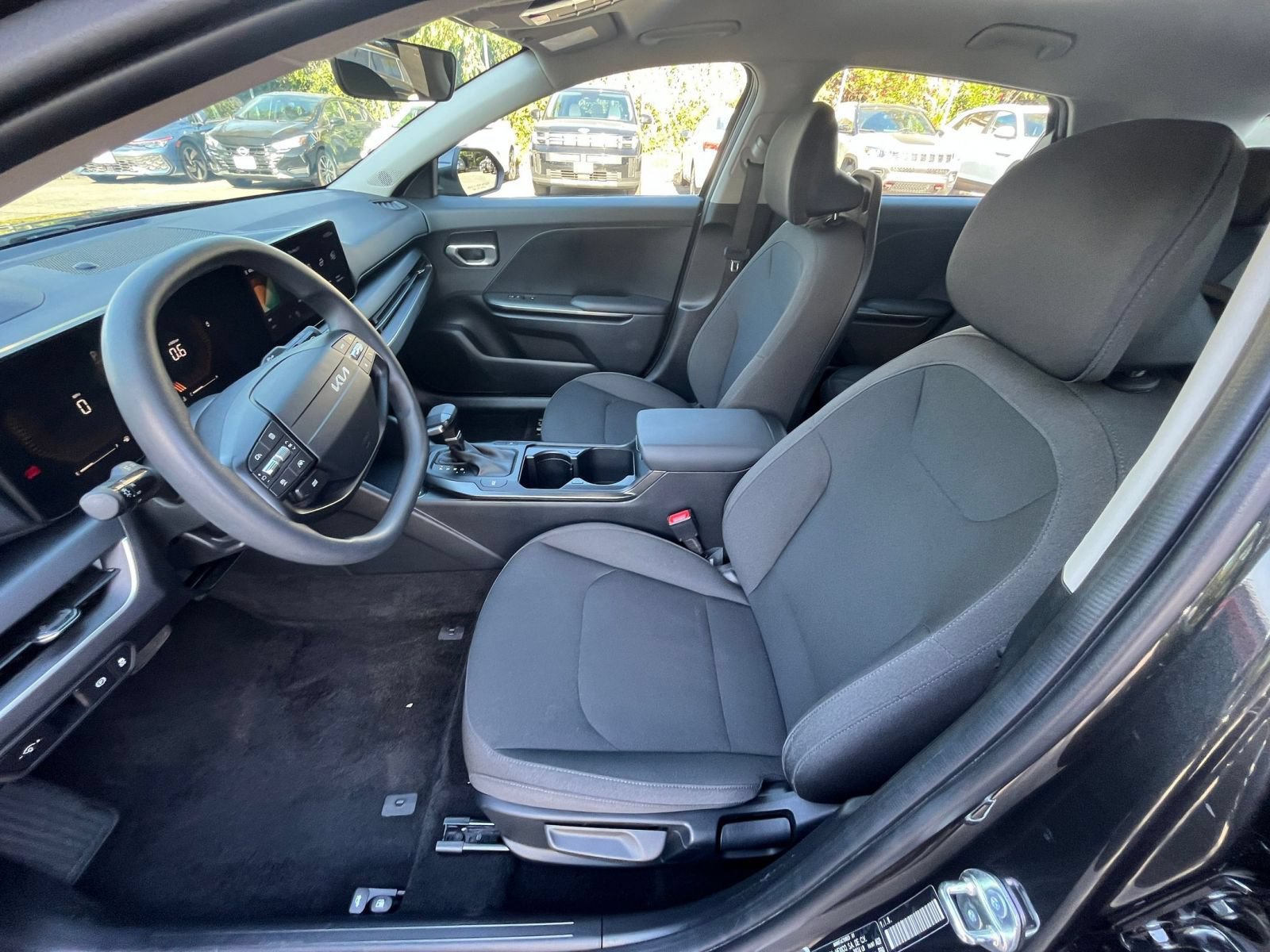 Used 2026 Kia K4 FWD image 25