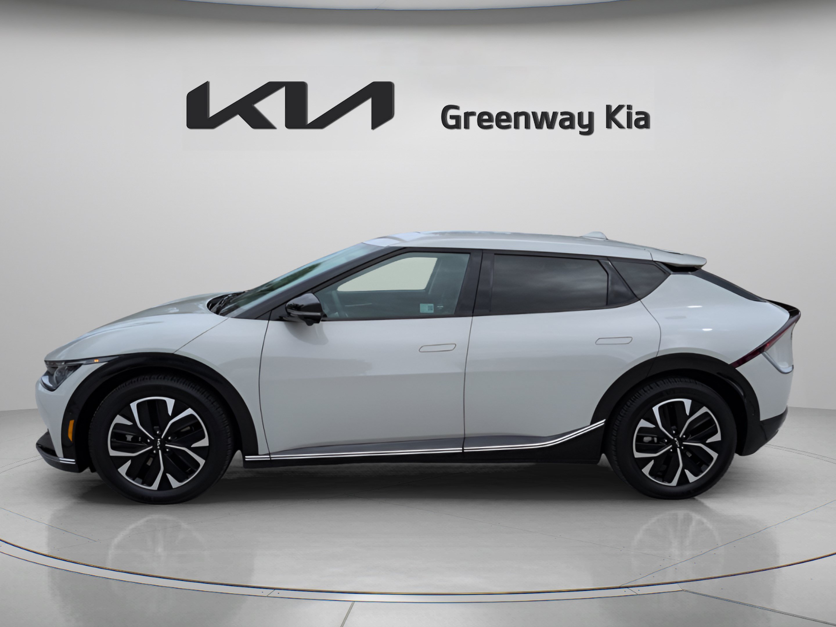 Certified 2022 Kia EV6 Wind w/ Wind Technology Package AWD/4WD image 9