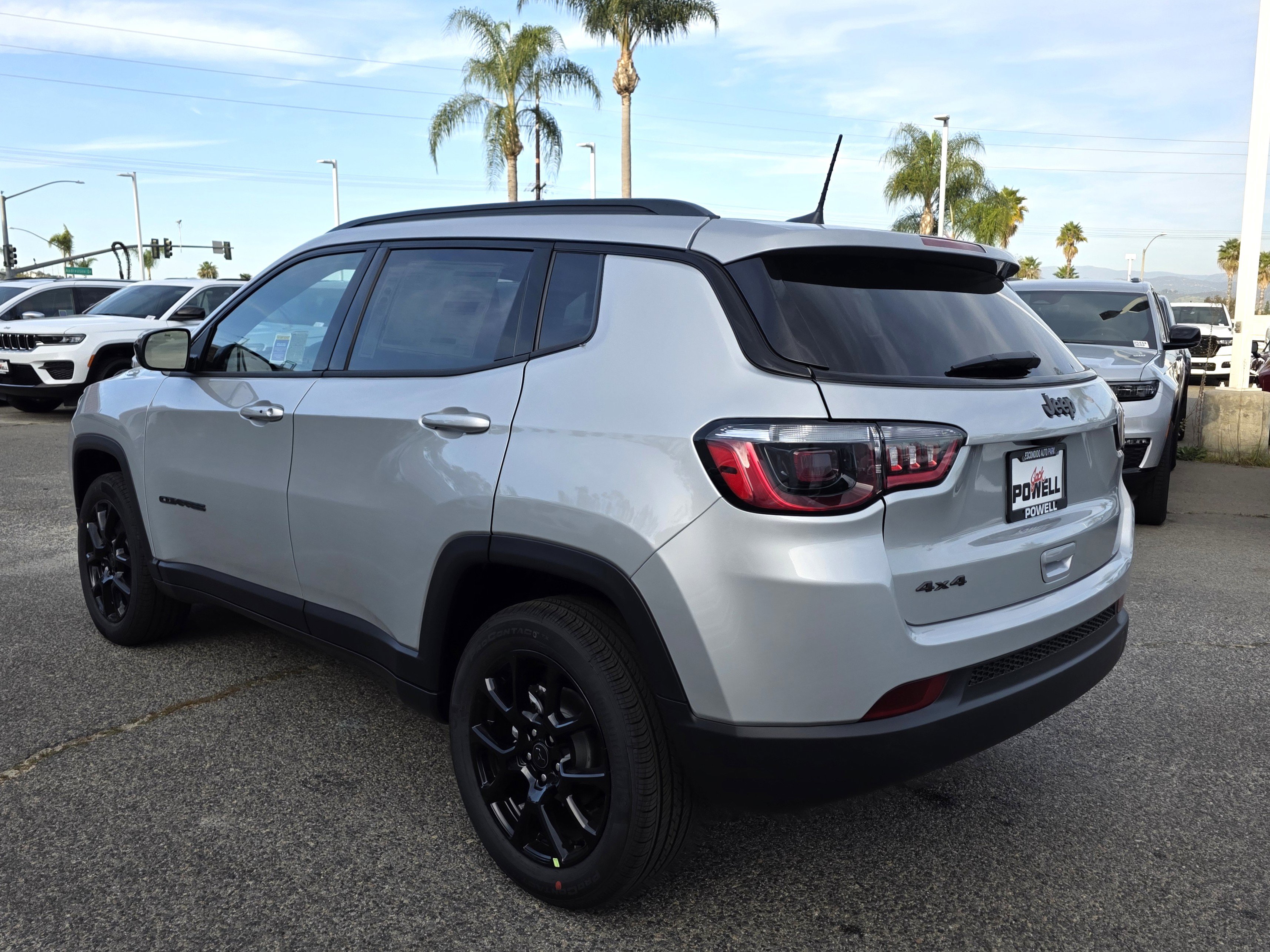 New 2026 Jeep Compass Latitude image 3