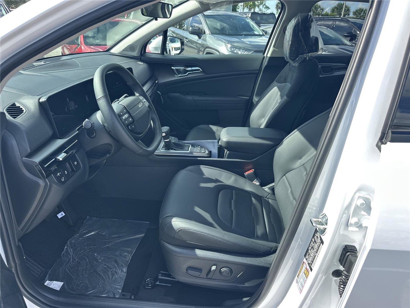 New 2026 Kia Sportage SX image 7