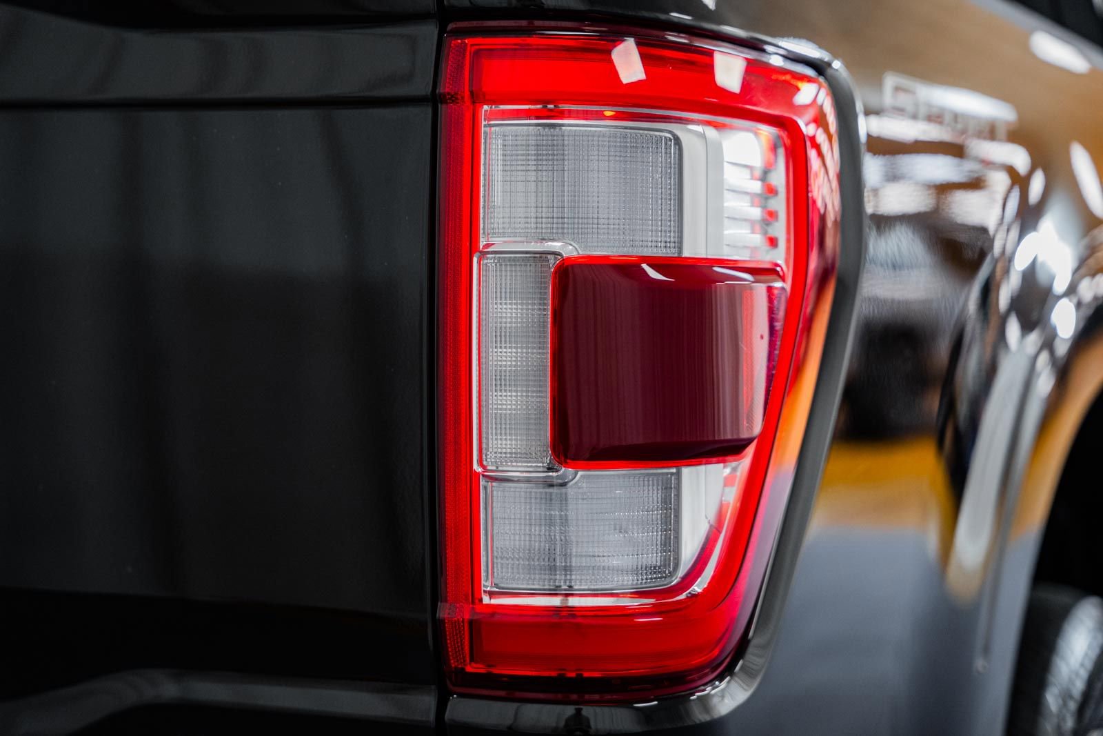 Certified 2023 Ford F150 Lariat w/ Equipment Group 502A High image 22