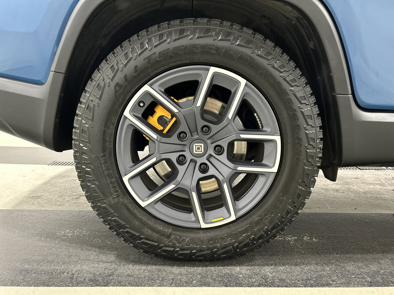 Used 2022 Rivian R1T Launch Edition AWD/4WD image 12