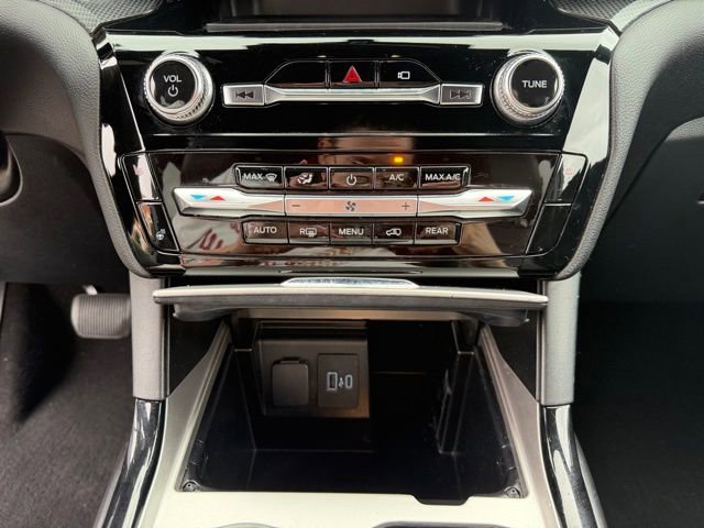 Used 2022 Ford Explorer ST-Line w/ Class IV Trailer Tow Package RWD image 18