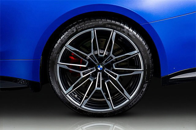 Used 2022 BMW M4 xDrive Competition image 9