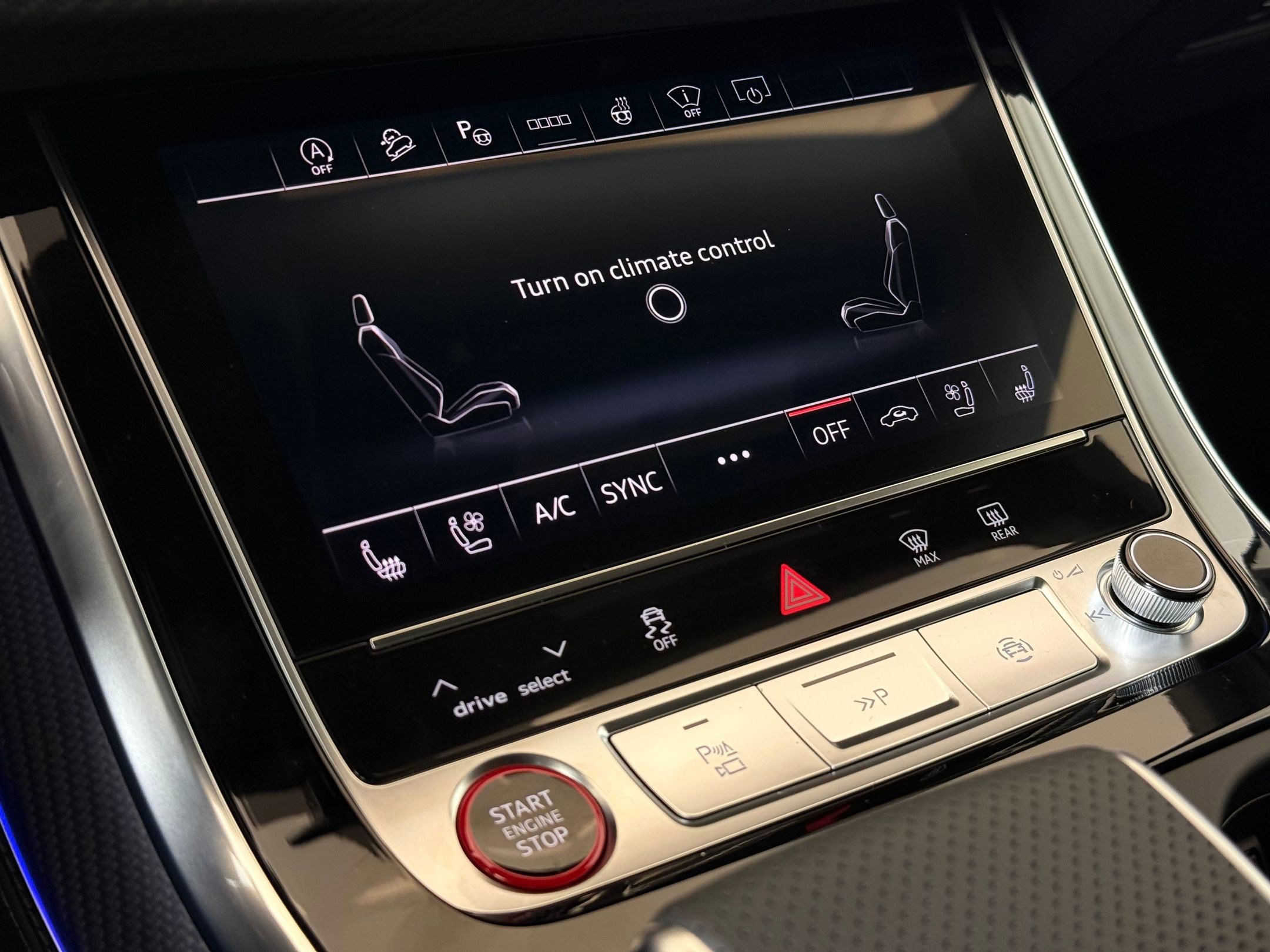 New 2026 Audi RS Q8 performance image 25