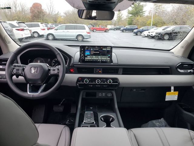 New 2025 Honda Pilot Touring image 20
