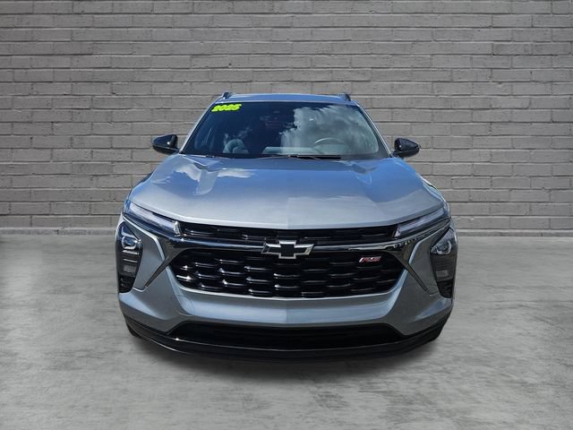 Used 2025 Chevrolet Trax RS w/ Driver Confidence Package FWD image 9