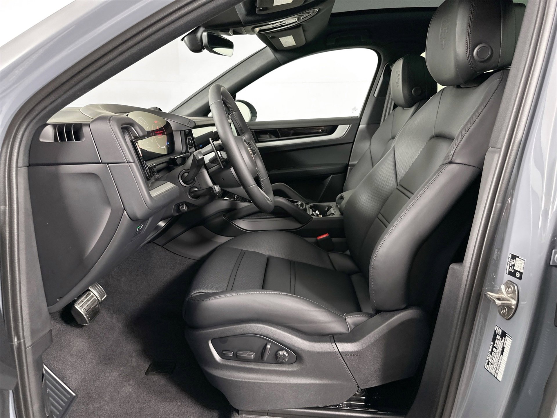 New 2026 Porsche Cayenne S image 5