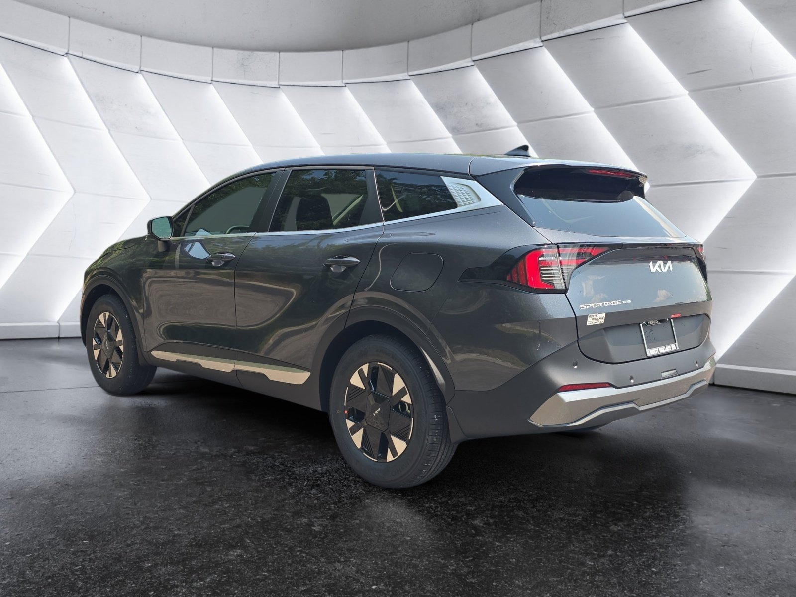 New 2027 Kia Sportage LX FWD image 3
