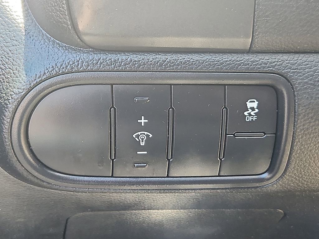 Used 2017 Kia Forte LX FWD image 23