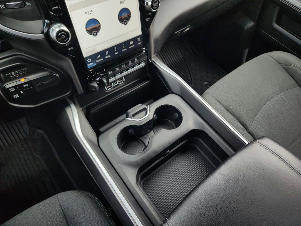 Used 2022 RAM 2500 Big Horn w/ Level B Equipment Group AWD/4WD image 12