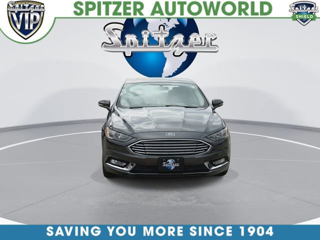 Used 2017 Ford Fusion SE w/ Equipment Group 201A image 4
