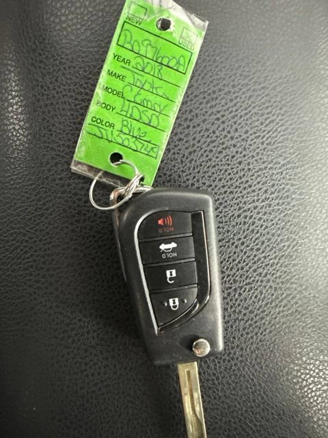 Used 2018 Toyota Camry LE FWD image 30