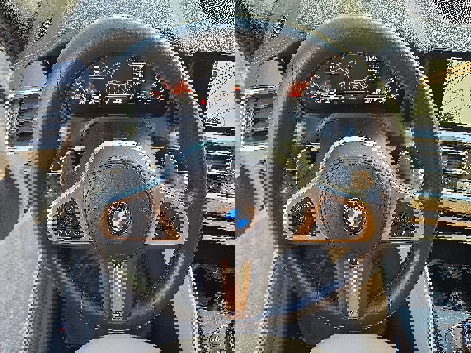 Used 2021 BMW 330i xDrive Sedan w/ M Sport Package image 21