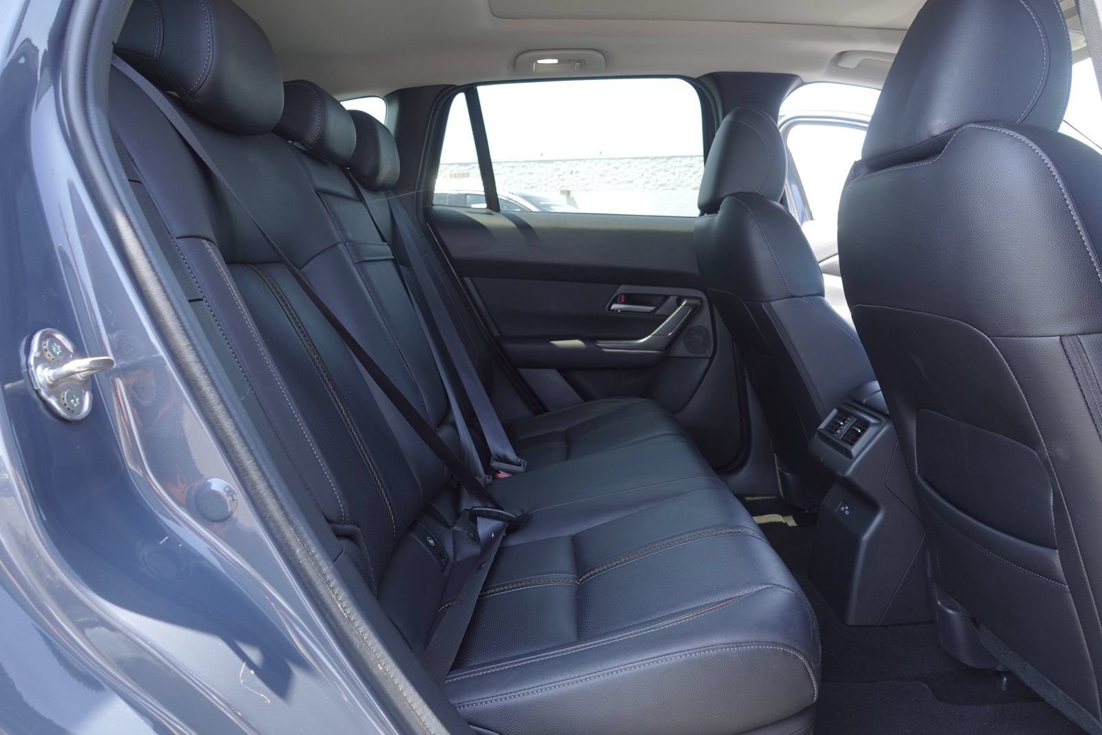 Certified 2025 MAZDA CX-50 AWD 2.5 Hybrid w/ Premium Pkg image 17