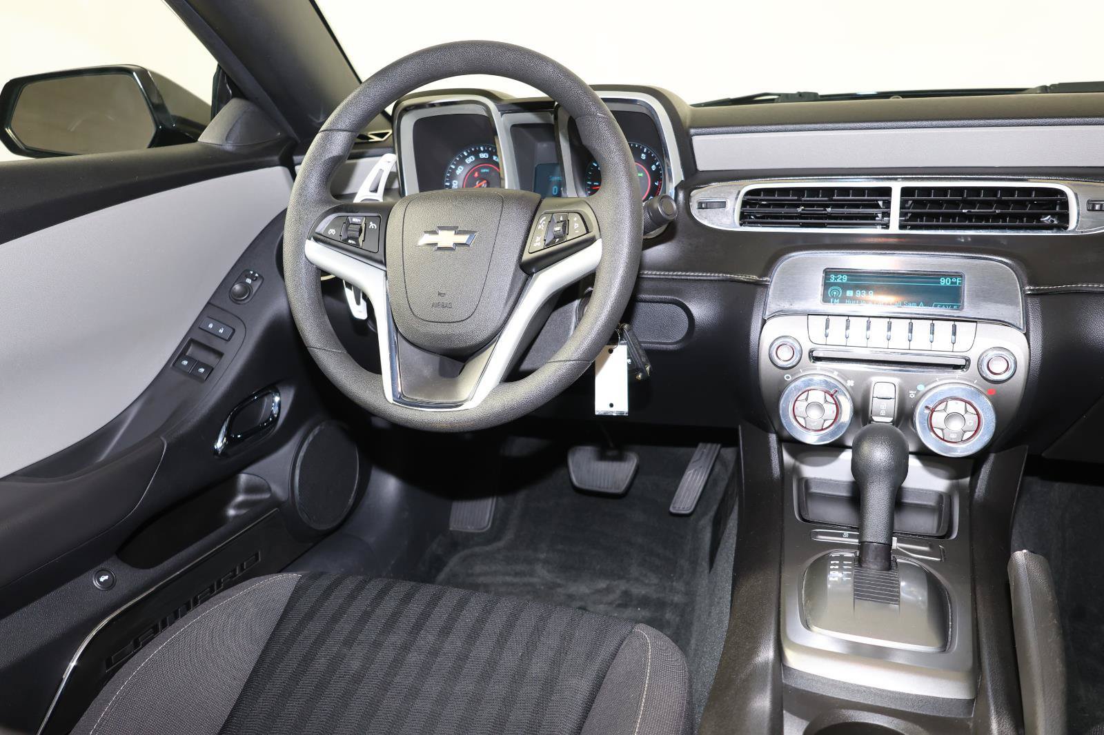 Used 2015 Chevrolet Camaro LS RWD image 9