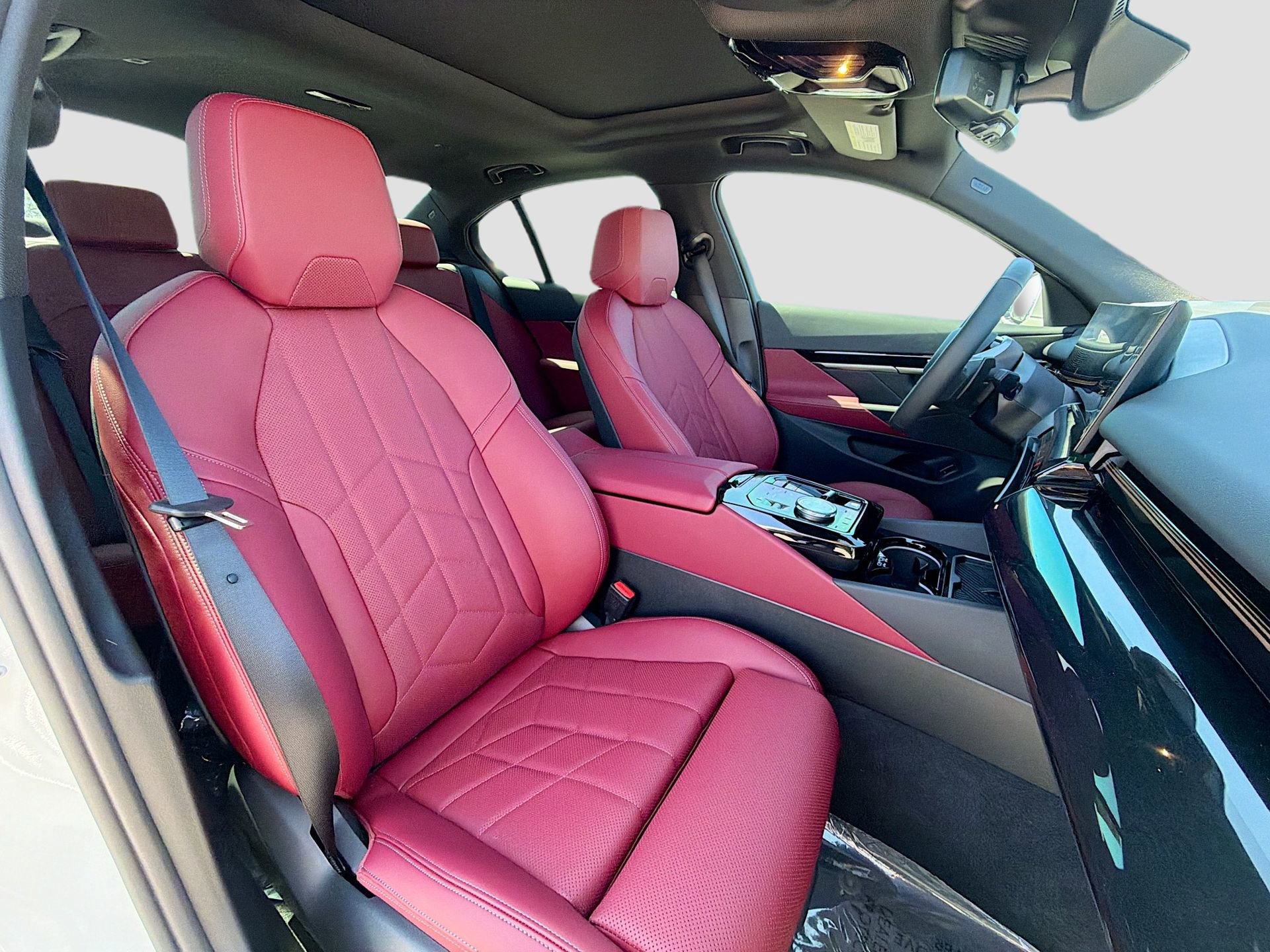 Used 2026 BMW 530i w/ Premium Package image 17