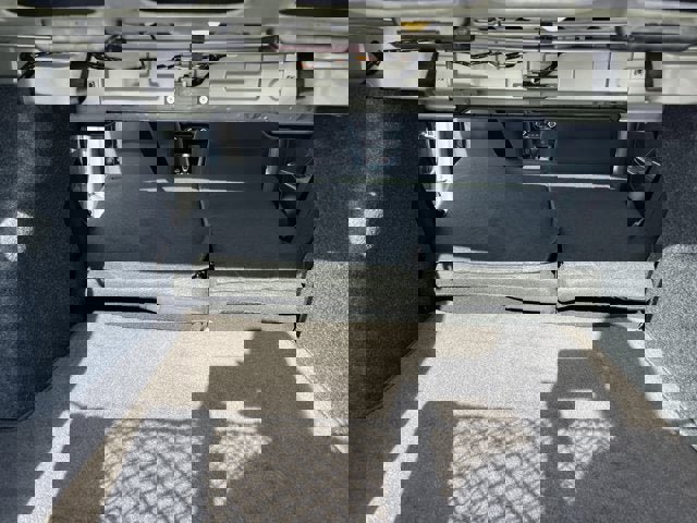 New 2025 Nissan Versa SR w/ Trunk Package image 19