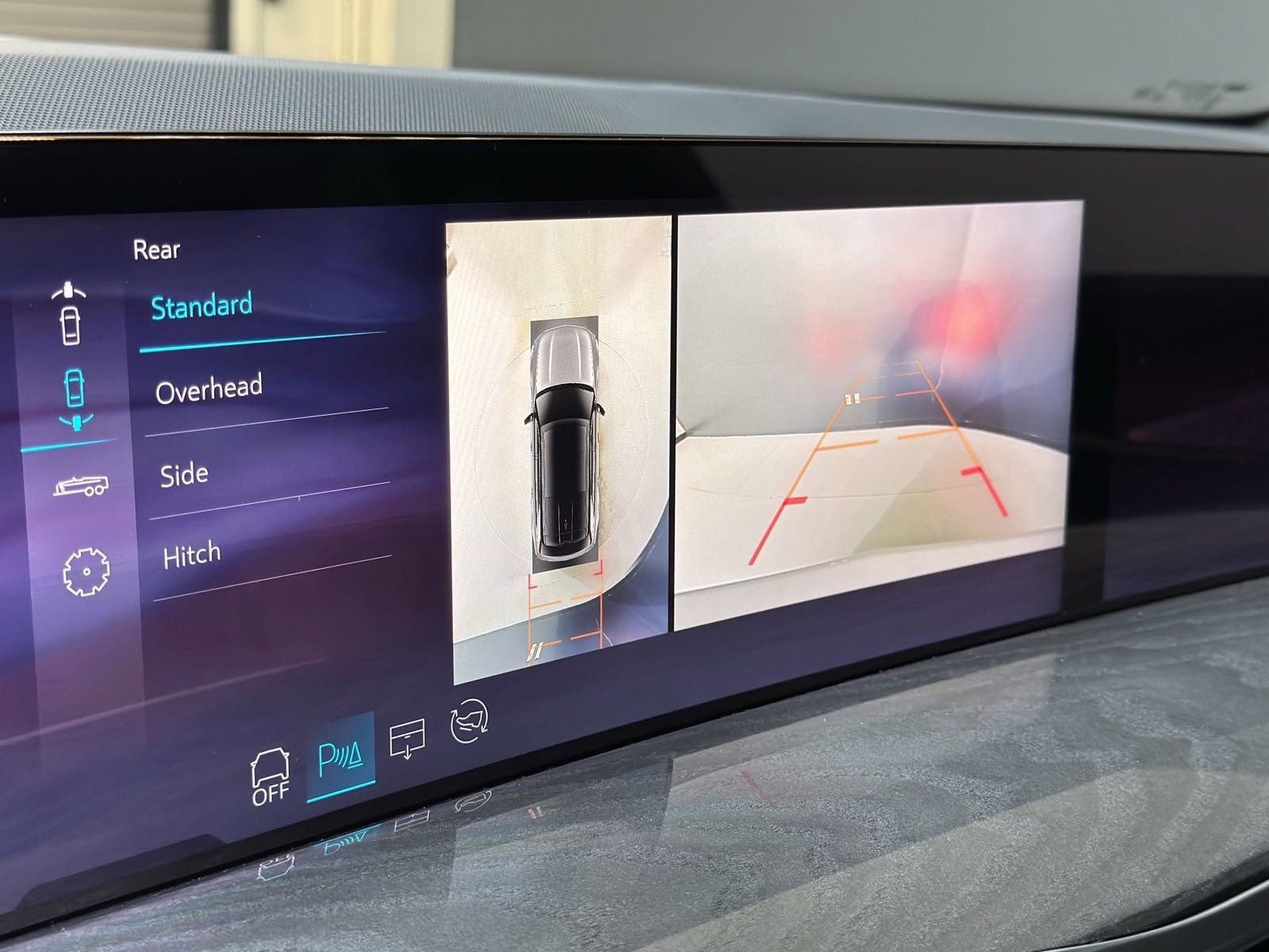 New 2025 Cadillac Escalade IQ Luxury 2 image 35