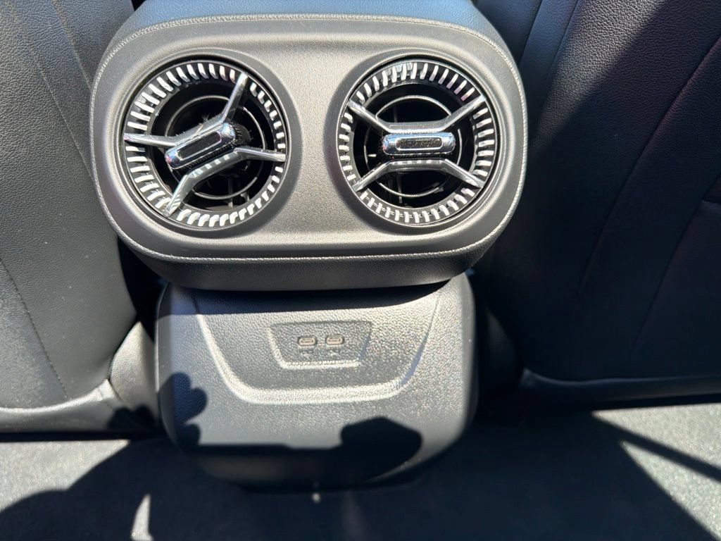 Used 2024 Chevrolet Blazer EV LT AWD/4WD image 18
