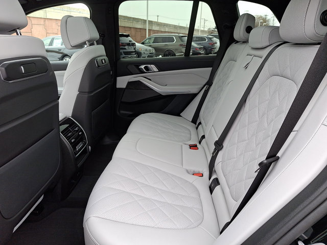 Certified 2025 BMW X5 xDrive50e w/ Climate Comfort Package image 10