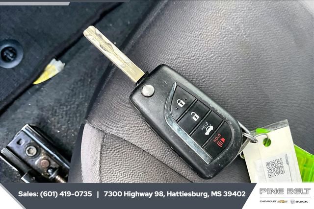 Used 2023 Toyota Camry LE image 9