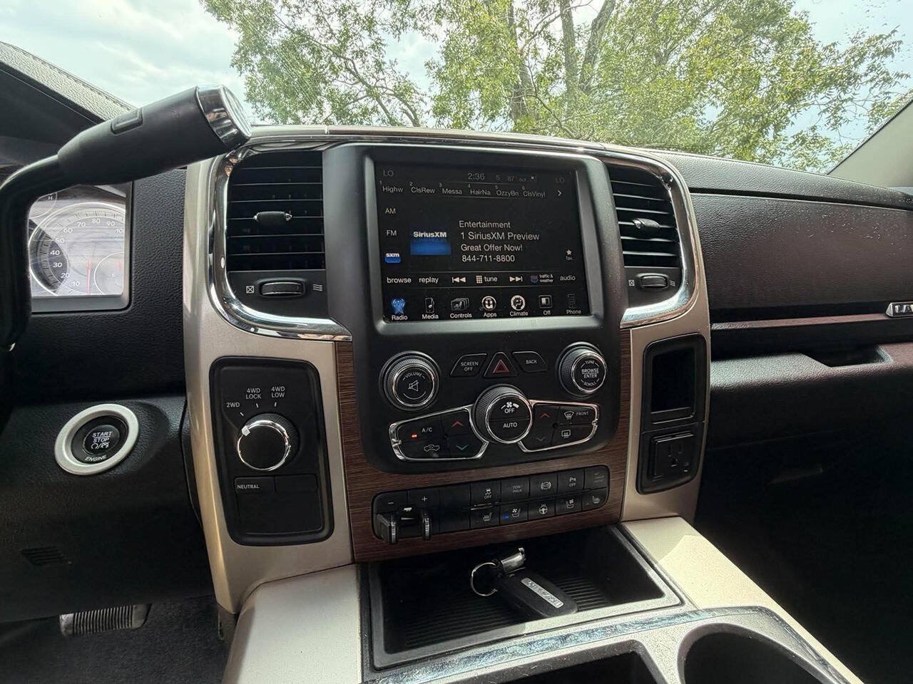 Used 2015 RAM 2500 Laramie AWD/4WD image 15