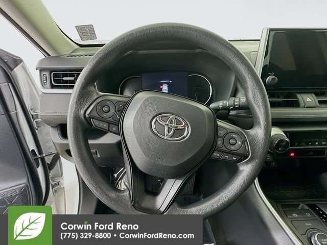 Used 2024 Toyota RAV4 XLE AWD/4WD image 14