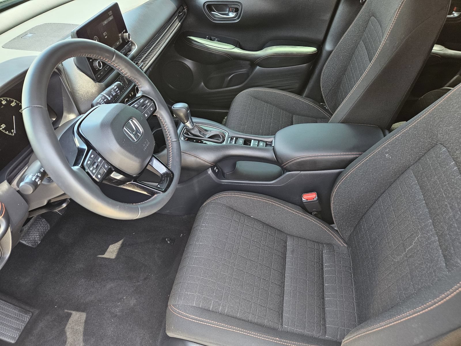 Used 2024 Honda HR-V Sport image 16
