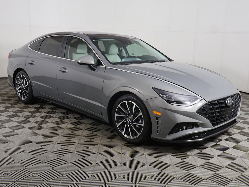 Used 2023 Hyundai Sonata Limited FWD image 2