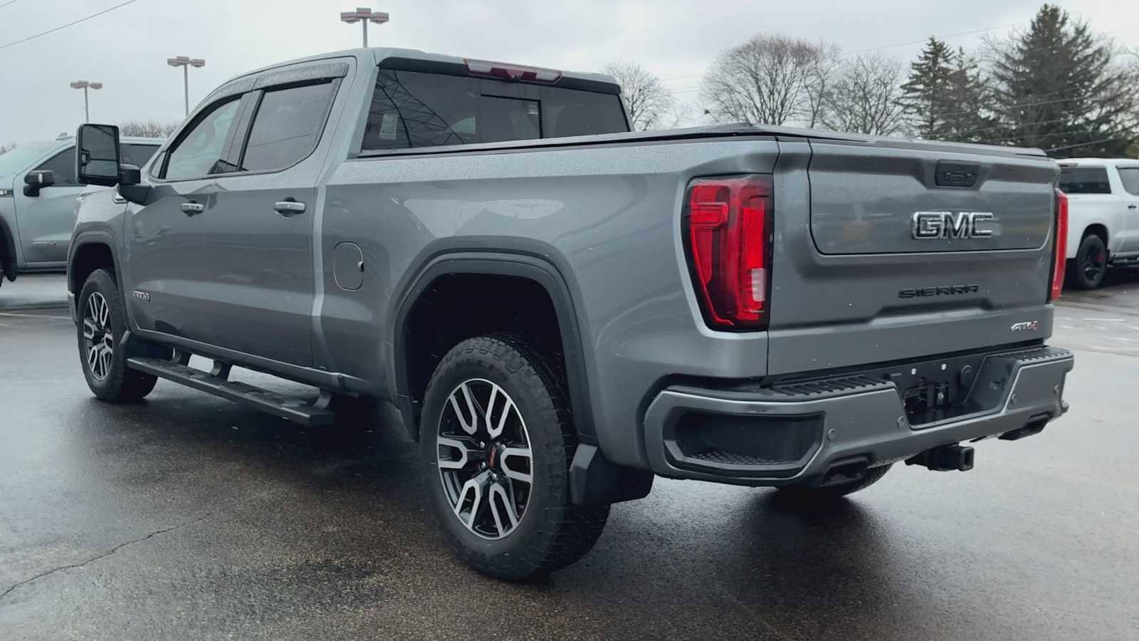 Certified 2020 GMC Sierra 1500 AT4 w/ AT4 Premium Package image 4
