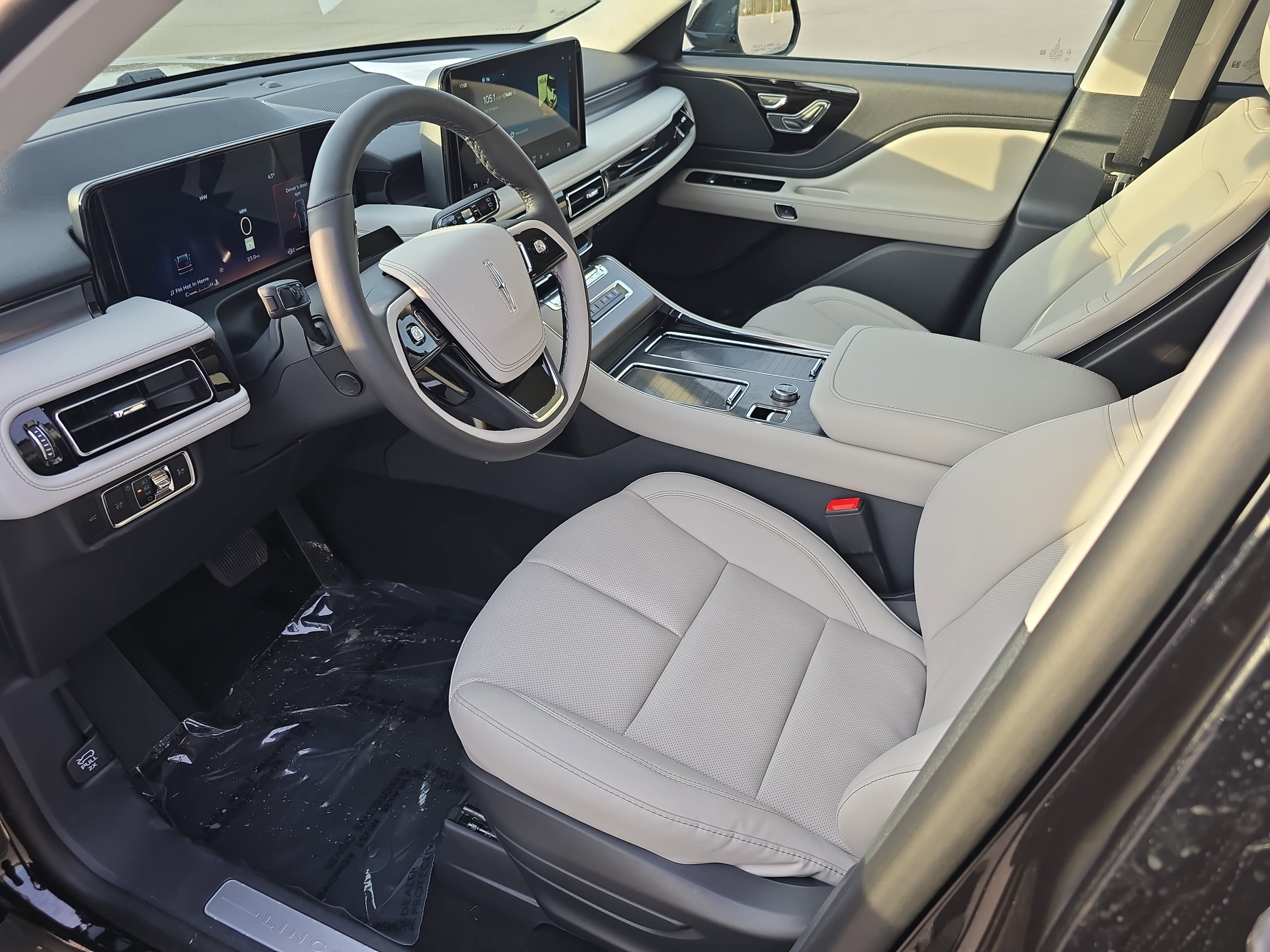 New 2026 Lincoln Aviator 2WD image 15