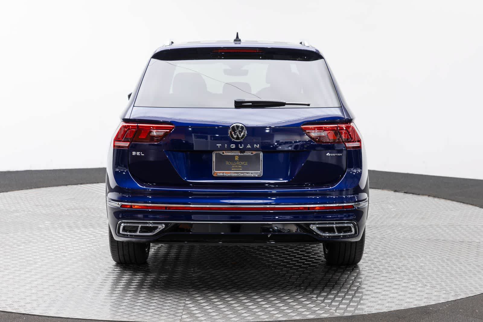 Used 2023 Volkswagen Tiguan SEL R-Line AWD/4WD image 5