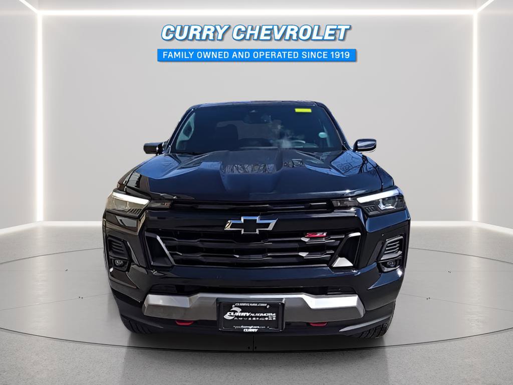 Used 2024 Chevrolet Colorado Z71 w/ Z71 Convenience Package 2 image 3