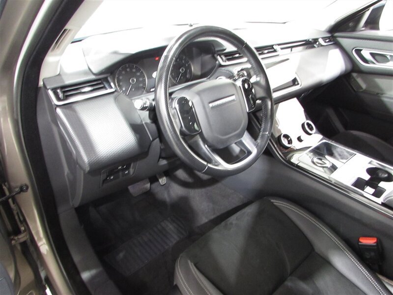 Used 2018 Land Rover Range Rover Velar AWD/4WD image 62